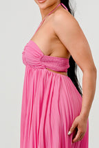 FLOWY SLEEVELESS PLEATED MAXI DRESS