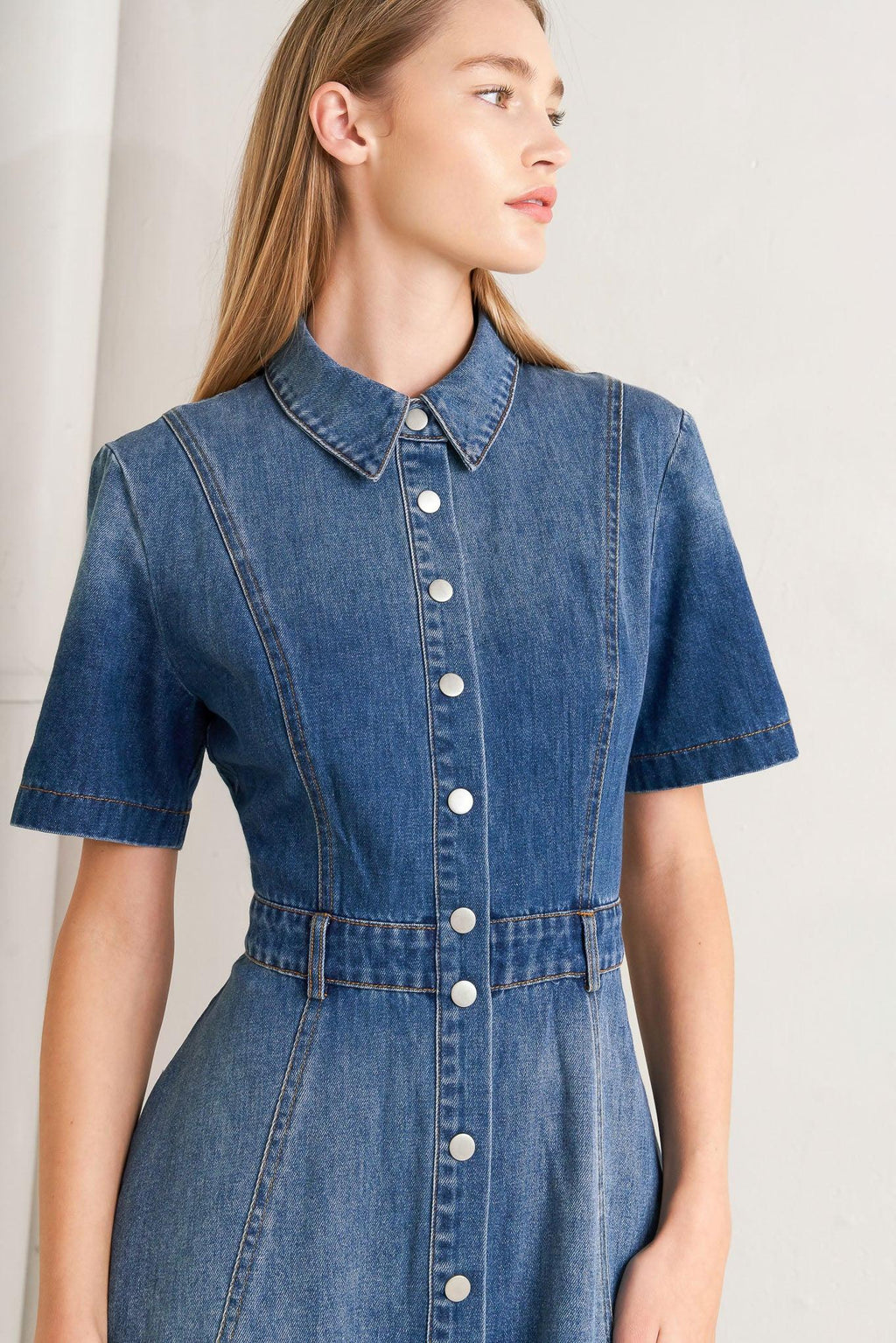 ELEGANT TOUCH DENIM MIDI DRESS