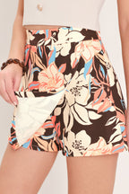 VACATION MUSE WOVEN SKORT