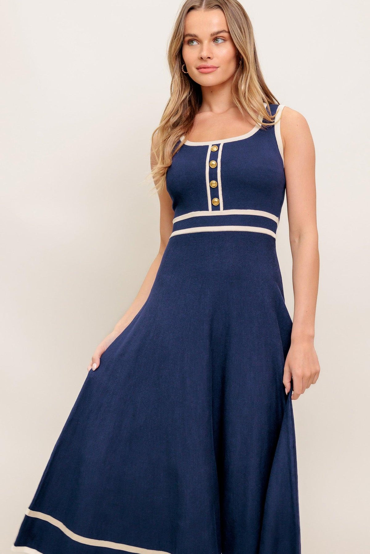 DREAMY DAISY KNIT MIDI DRESS