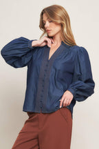 STITCH STORY LIGHTWEIGHT DENIM TOP